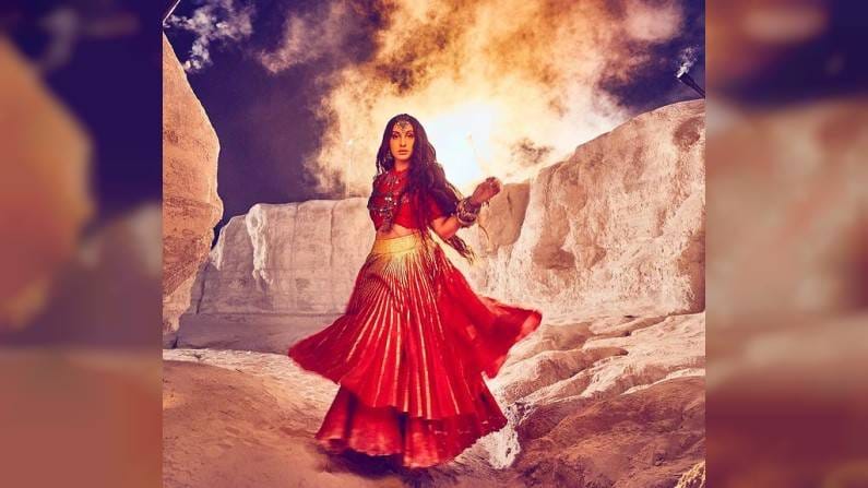 ‘Fierce ?’असं कॅप्शन देत नोरानं हे फोटो सोशल मीडियावर शेअर केले आहेत. 