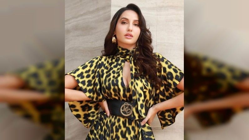 दिलबर गर्ल नोरा फतेहीच्या डान्सचे लाखो चाहते आहेत. सोबतच ती तिच्या ग्लॅमरस अंदाजानं चाहत्यांना घायाळ करत आहे.