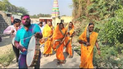 सत्तेच्या चाव्या सावित्रीच्या लेकींच्या हाती, परंडा तालुक्यातील चिंचपूरचा नवा आदर्श