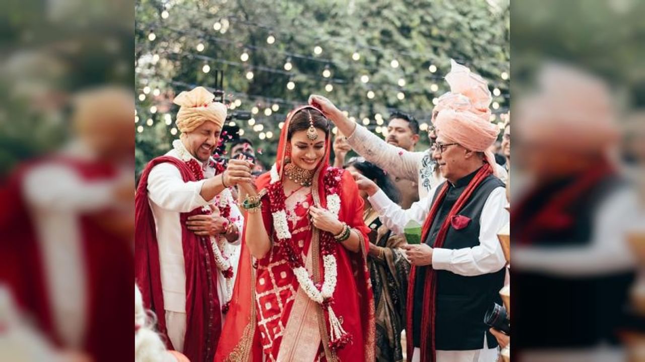 अभिनेत्री दिया मिर्झा नुकतंच लग्न बंधनात अडकली आहे. वैभव रेखीसोबत दिया लग्न बंधनात अडकली आहे