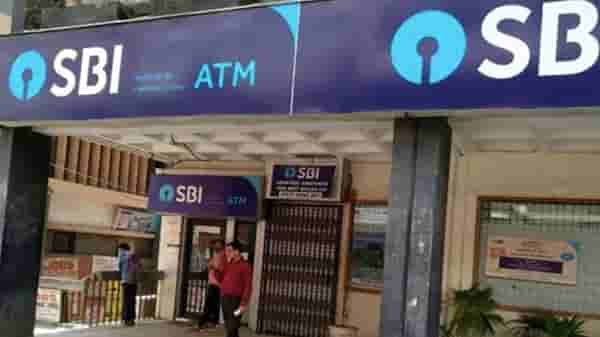 SBI Account: बँकेच्या एका शाखेतून दुसऱ्या शाखेत अकाऊंट कसं ट्रान्सफर करायचं?