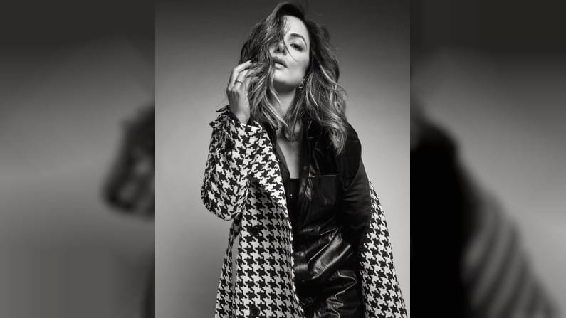 'ये रिश्ता क्या कहलाता हैं' आणि 'कसौटी जिंदगी की' या मालिकांमधून हीना खान घराघरात पोहोचली. 'ये रिश्ता क्या कहलाता हैं' या मालिकेत तिनं अक्षराची भूमिका साकारली आणि संपूर्ण देशातील प्रेक्षकांच्या मनावर राज्य केलं.