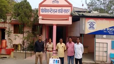 वर्ध्यात बसस्थानकावर घोळक्यातून मोबाईल चोरणाऱ्या महिलेला अटक, 41 हजारांचे मोबाईल जप्त