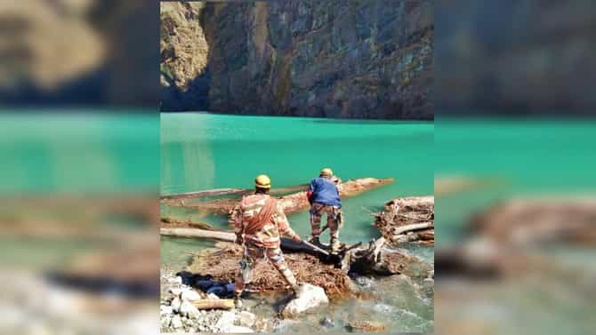 Video: उत्तराखंडच्या चामोलीच्या दुर्घटनेनंतर नेमकं काय घडलं? बघा निसर्गाची ही करणी