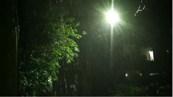 Weather Alert | परभणीत विजांच्या कडकडाटासह जोरदार पाऊस, काही ठिकाणी गाराही बरसल्या