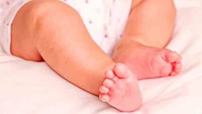 Child Care | नवजात बाळाचा संसर्गापासून कसा कराल बचाव? जाणून घ्या खास टिप्स...