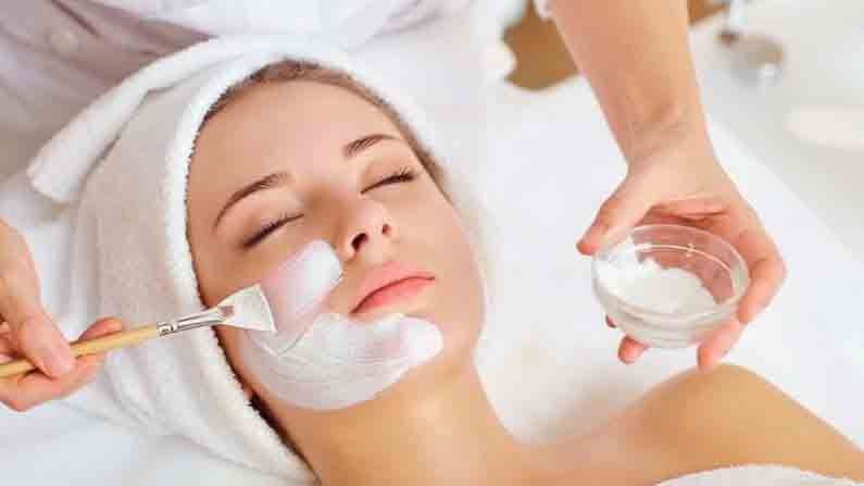 Skin Care Tips | फेशियलनंतर चुकूनही करू नका ‘या’ गोष्टी, चेहऱ्यावर उद्भवू शकतात समस्या!