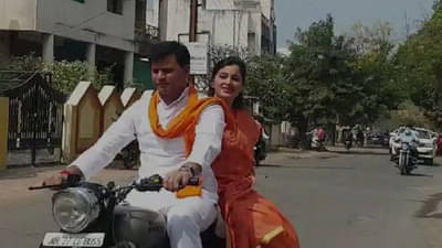 अमरावतीत कोरोनाचा वाढता प्रादुर्भाव, राणा दाम्पत्याची विना मास्क बुलेटवारी!