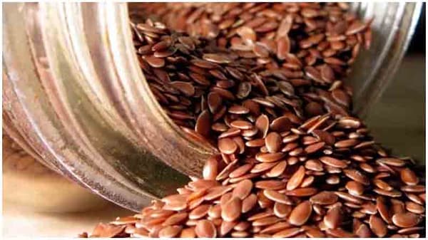 Flaxseeds For Hair : केसांवरील नैसर्गिक चमक परत मिळवण्यासाठी हा जवसाचा हेअर मास्क ट्राय करा !