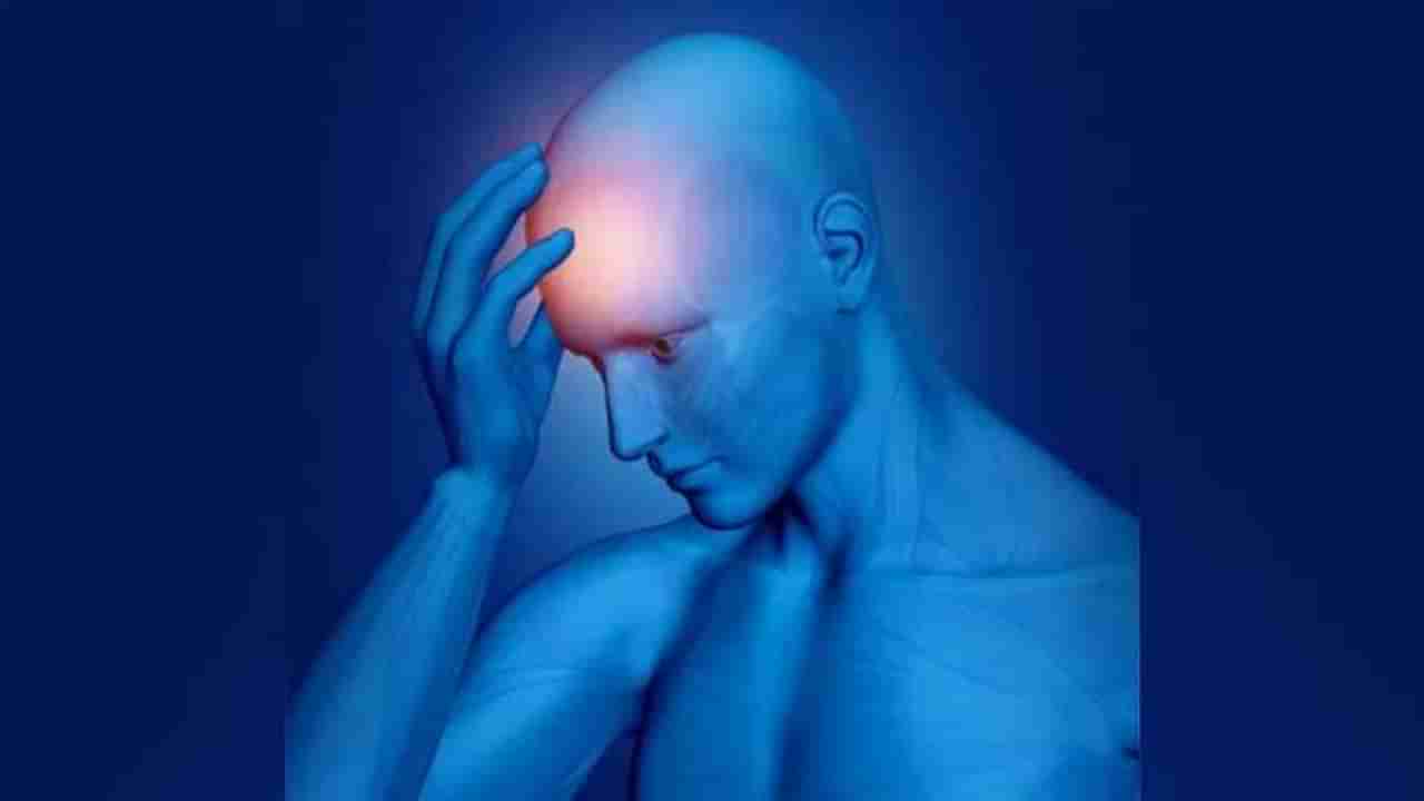 Migraine Neck Pain । मानेपर्यंत पोहोचू शकतात मायग्रेनच्या वेदना, या लक्षणांकडे करू नका दुर्लक्ष