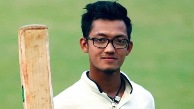 सहाव्या क्रमांकावर उतरुन 9 चेंडूत चोपल्या 50 धावा, पण या फलंदाजाच्या तुफानी शतकाने जिंकलं चाहत्यांचं मन