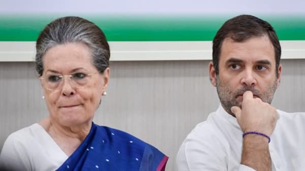 मोदी-शाह स्वप्नपूर्तीच्या आणखी जवळ, पुदुचेरी काँग्रेसमुक्त; भारतात आता किती काँग्रेसशासित राज्य उरली?