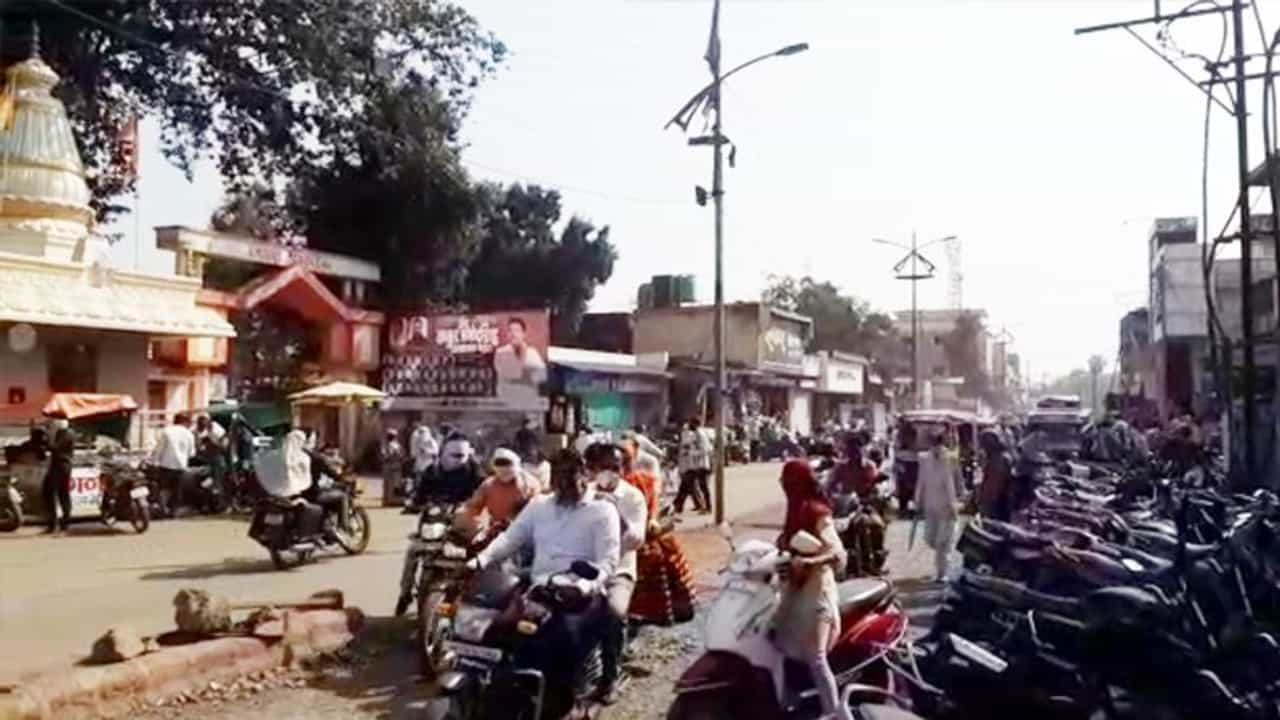 भयंकर! अचलपूरमध्ये घरोघरी कोरोना रुग्ण; रुग्णसंख्या हाताबाहेर गेल्याने होम आयसोलेशनही बंद