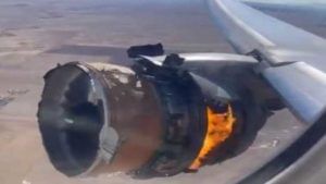 VIDEO: आकाशातच विमानाच्या इंजिनमध्ये स्फोट, 241 लोकांचा जीव टांगणीला, अंगाचा थरकाप उडवणारी दृष्ये