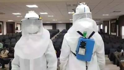 कराडच्या विद्यार्थ्यांचं भन्नाट संशोधन, डॉक्टरांसाठी एअर कंडिशनिंग आरामदायी पीपीई किटची निर्मिती