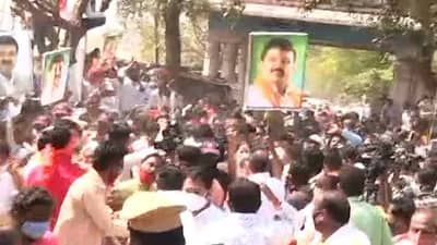 संजय राठोडांनी कुणाला आमंत्रण दिलं नव्हतं, पोहरादेवी गर्दीवर शिवसेनेचं पहिलं भाष्य