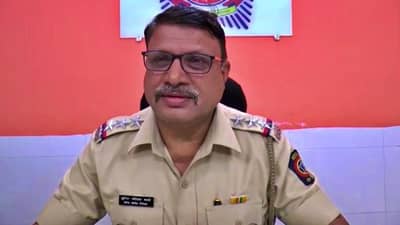 गाडीच्या काचेवर टकटक करणारी गँग, मुंबईत मोबाईल, लॅपटॉपसह मौल्यवान वस्तू चोरणारे गजाआड