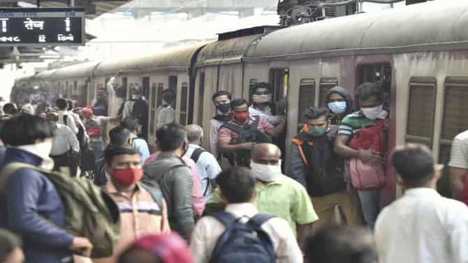 मुंबईत लोकल ट्रेन पुन्हा बंद होणार का, रेल्वेचे अधिकारी म्हणतात..