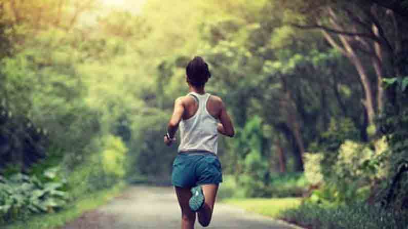 Running Side Effects | जास्त वेळ धावणे महिलांसाठी धोकादायक, आरोग्यास होऊ शकते हानी!