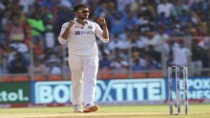 India vs England 3rd Test | घरच्या मैदानात लोकल बॉय अक्षर पटेलचा इंग्लंडला दणका, घेतल्या सहा विकेट्स