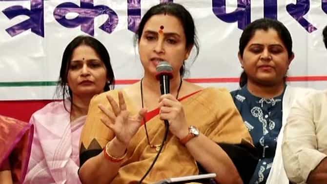 Chitra Wagh PC | UNCUT | संजय राठोडवर सदोष मनुष्यवधाचा गुन्हा दाखल करा, हीच आमची मागणी : चित्रा वाघ