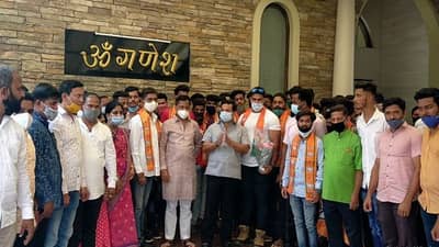 कुडाळमध्ये राष्ट्रवादीला खिंडार, राणेंच्या बंगल्यावर शेकडो पदाधिकाऱ्यांचा भाजपप्रवेश