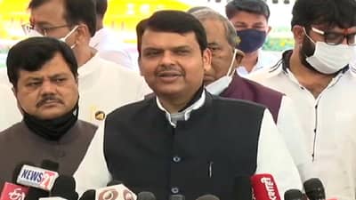 बंगाल, केरळमध्ये निवडणुका होतात औरंगाबाद, नवी मुंबईत का नाही?; फडणवीसांचा सवाल