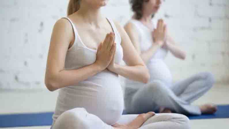Pregnancy | गर्भावस्थेदरम्यान ध्यानधारणा करणे आवश्यक! जाणून घ्या याचे आई आणि बळावर होणारे परिणाम...