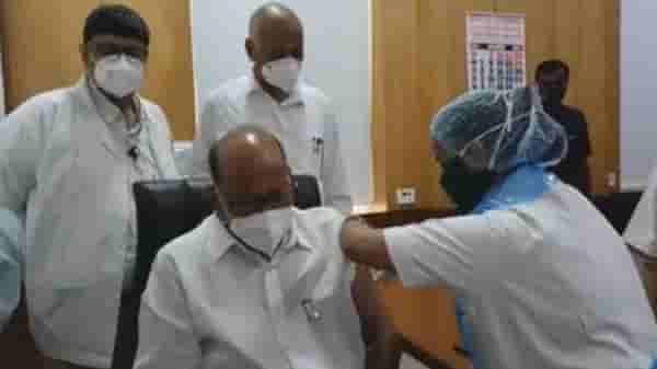VIDEO : शरद पवार यांना कोरोना लस, पाहा व्हिडीओ