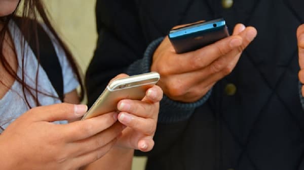 ऐकावं ते नवलंच... डोनाल्ड ट्रम्प यांचा 10 सेकंदाचा खास व्हिडीओ तब्बल 48 कोटींमध्ये विकला