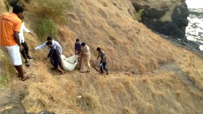 VIDEO | भगवती किल्ल्यावरुन तरुणी 200 फूट खोल दरीत, मृतदेहाजवळ केकचा बॉक्स सापडला