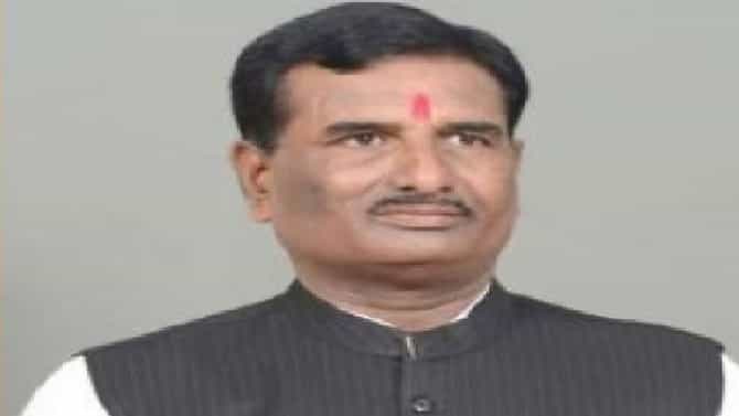 सकाळी सर्वोच्च न्यायालयाचा दिलासा, दुपारी खासदार चिखलीकरांची नांदेड जिल्हा बँकेसाठी उमेदवारी
