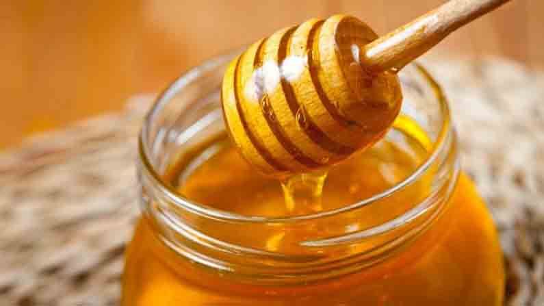 Honey Benefits | त्वचेच्या कोरडेपणामुळे त्रस्त आहात? या समस्येवर लाभदायी ठरेल ‘मध’, वाचा याचे फायदे