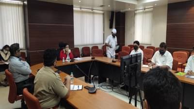 अवैध ज्वलनशील पदार्थांचा साठा करणाऱ्यांविरोधात महापौर अ‍ॅक्शन मोडमध्ये, धाडी टाकण्याचा इशारा