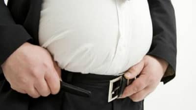 कंबरेच्या लठ्ठपणामुळे तुम्ही त्रस्त आहात? तर हे वाचा...