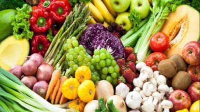 कडू असल्यातरी अनेक रोगांपासून दूर ठेवतात या भाज्या, वाचा फायदे