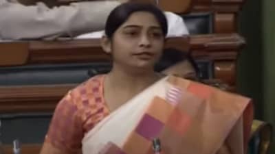 स्वत: खासदार, वडील कॅबिनेट मंत्री, कॉलेज, प्रेम आणि आता फारकत, वाचा आजची चर्चित स्टोरी