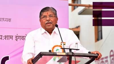 मुख्यमंत्र्यांची आता फक्त कोरोनाशी चर्चा बाकी, नंतर निर्णय घेतील; चंद्रकांतदादांनी उडवली खिल्ली