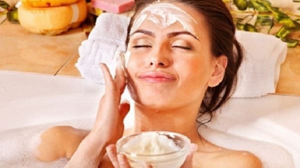 बटाटे आपल्या चेहऱ्यासाठी किती फायदेशीर आहे माहितीये का?; वाचा