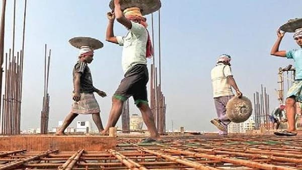International Labor Day 2021 : जाणून घ्या 1 मे रोजी ‘कामगार दिवस’ का साजरा केला जातो?