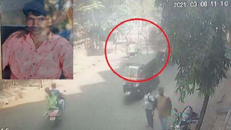 झाडाची फांदी कोसळून मुंबईत बाईकस्वार पित्याचा मृत्यू, मुलगा बचावला