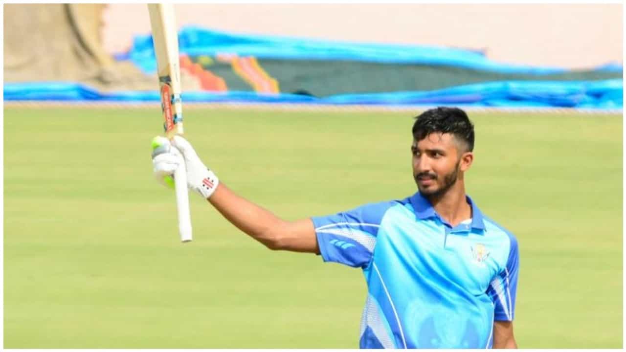 Vijay Hazare Trophy 2021 | 20 वर्षीय युवा फलंदाजाचा तडाखा, सलग 4 वनडे शतकं ठोकली, संगकाराच्या विक्रमाशी बरोबरी