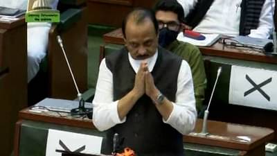 Maharashtra Budget women : महिलांचे नावे घर घेतल्यास मुद्रांक शुल्कात सूट, 12 वीपर्यंत मुलींना मोफत प्रवास