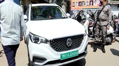 नितीन गडकरींचा बुलेटप्रुफ गाडीला रामराम; आता फक्त इलेक्ट्रिक कारने प्रवास