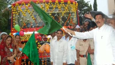 साताऱ्याच्या मलकापूरमध्ये 7 वर्षांपासून शालेय मुलींना मोफत प्रवास, मलकापूर पॅटर्न राज्यानं स्वीकारल्याचा आनंदोत्सव