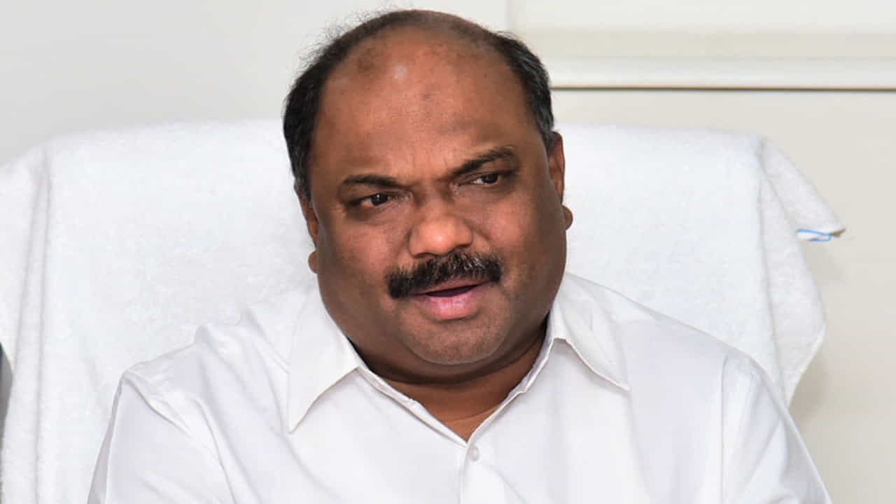 ऑक्सिजन टँकर आणण्यासाठी ड्रायव्हरही मिळेना, एसटीचे ड्रायव्हर आणणार टँकर; अनिल परब यांची माहिती