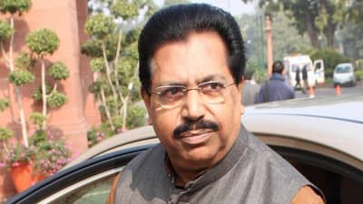 काँग्रेस नेते संघ-भाजपशीही हातमिळवणी करू शकतात; राष्ट्रवादीच्या चाकोंचा दावा