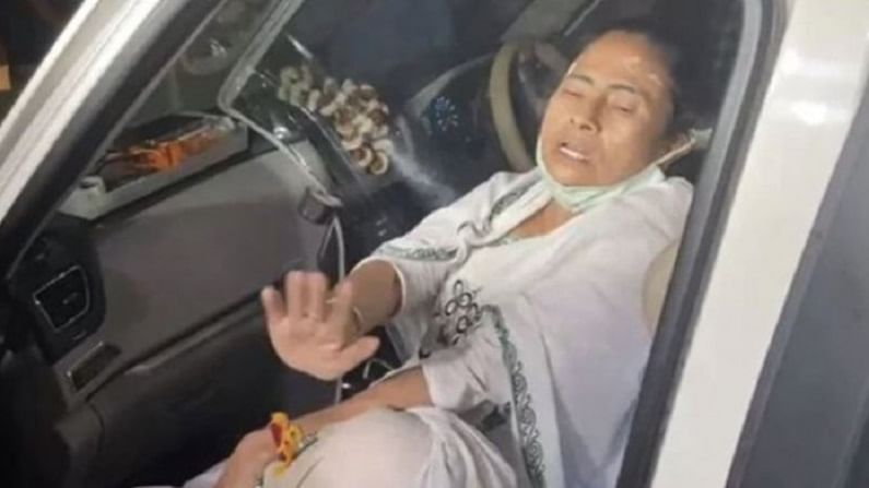 Mamata banerjee Injured : ममता बॅनर्जींचे सुरक्षा संचालक निलंबित, जिल्हाधिकारी आणि एसपींवरही कारवाई