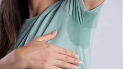 Sweating | अति घाम येतोय? उन्हाळा समजून दुर्लक्ष करू नका, असू शकते अनेक गंभीर आजारांचे लक्षण!