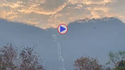VIDEO | भारतातील हा धबधबा जगभरात प्रसिद्ध, डोळ्यांचं पारणे फेडणारं दृष्य, येथे एकदा नक्की जा...